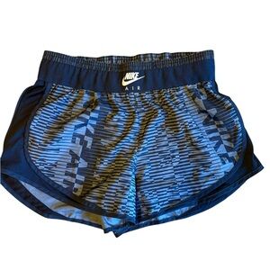 Nike Air Women's Black Patterned running Shorts size M